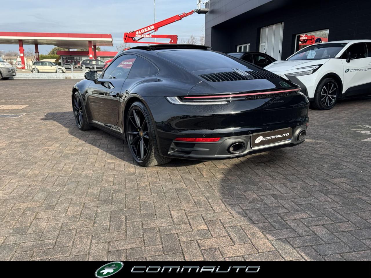 PORSCHE 911 Carrera - 6