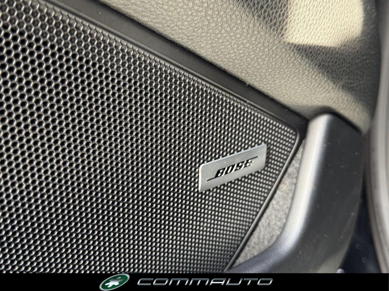 PORSCHE 911 Carrera - 22