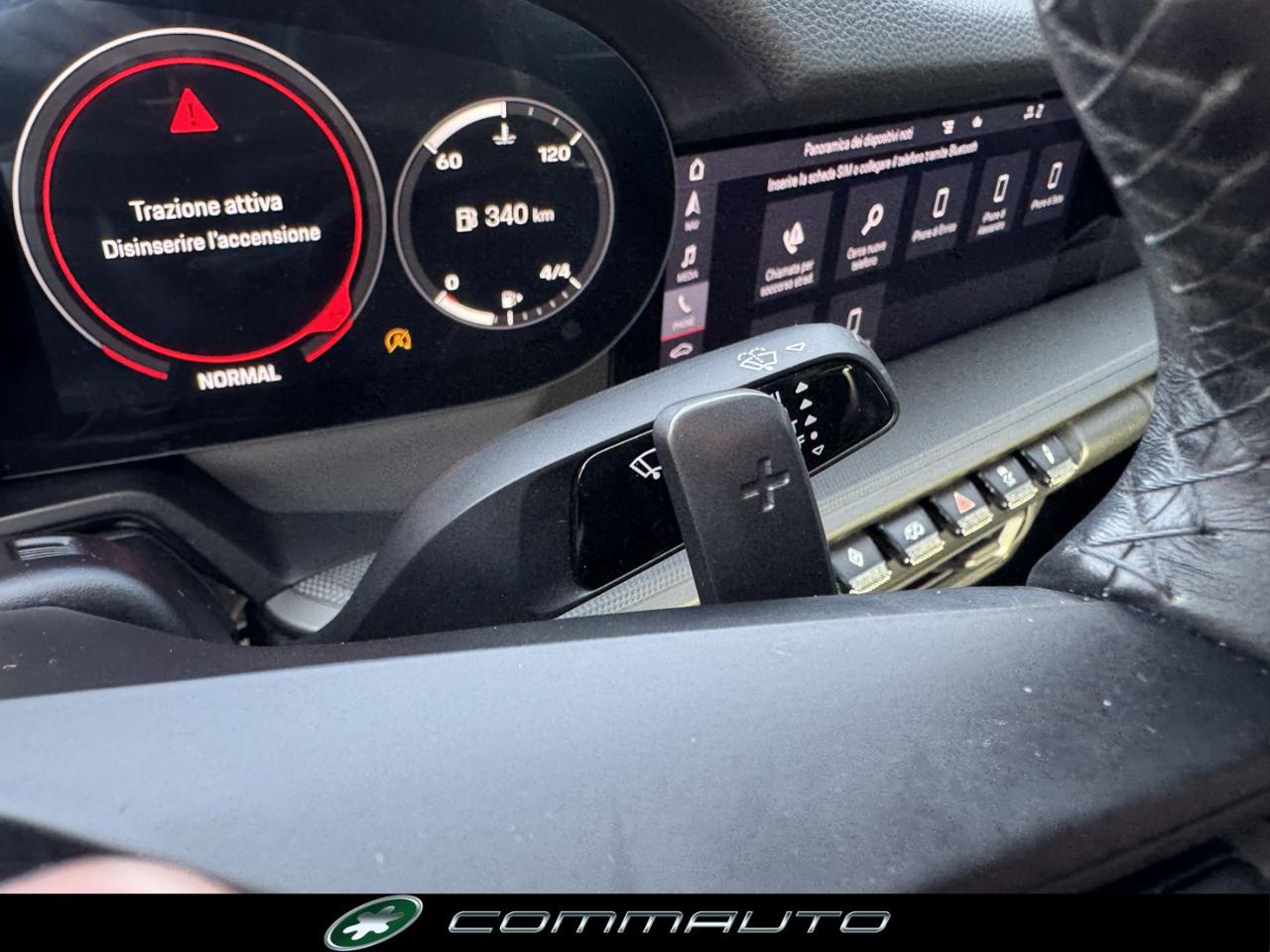 PORSCHE 911 Carrera - 38