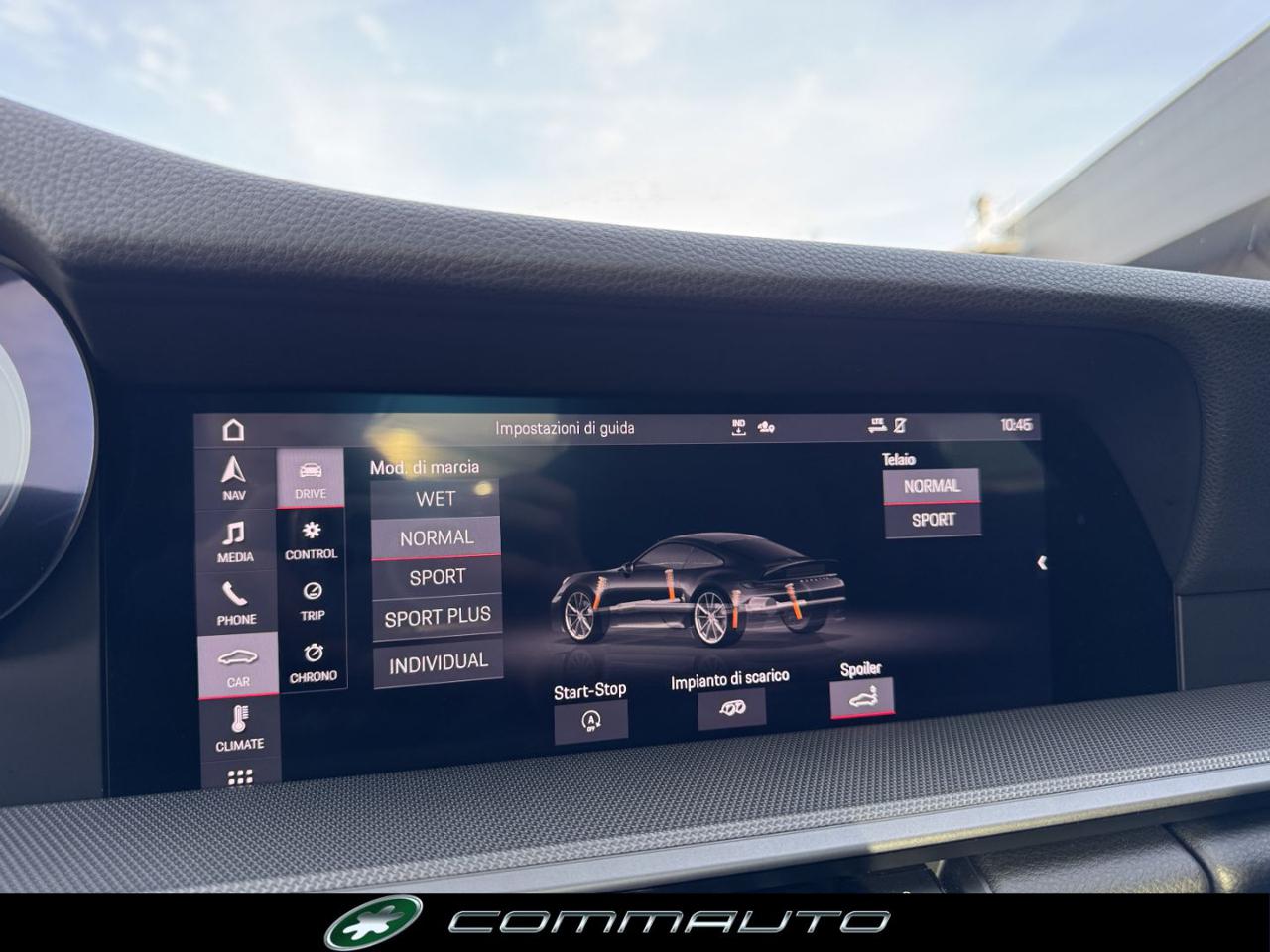 PORSCHE 911 Carrera - 35