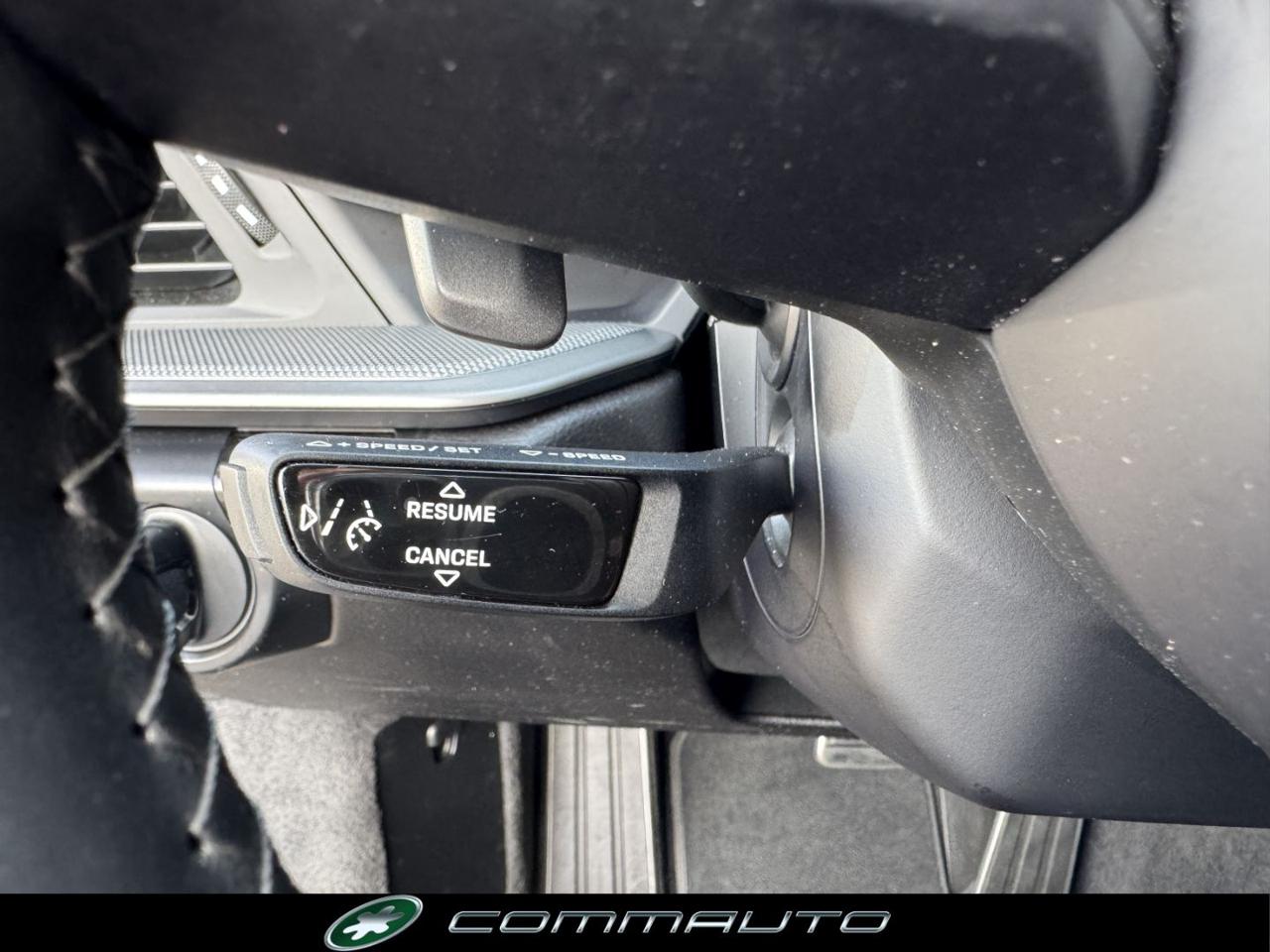 PORSCHE 911 Carrera - 40