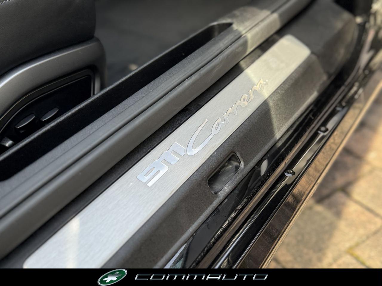 PORSCHE 911 Carrera - 42