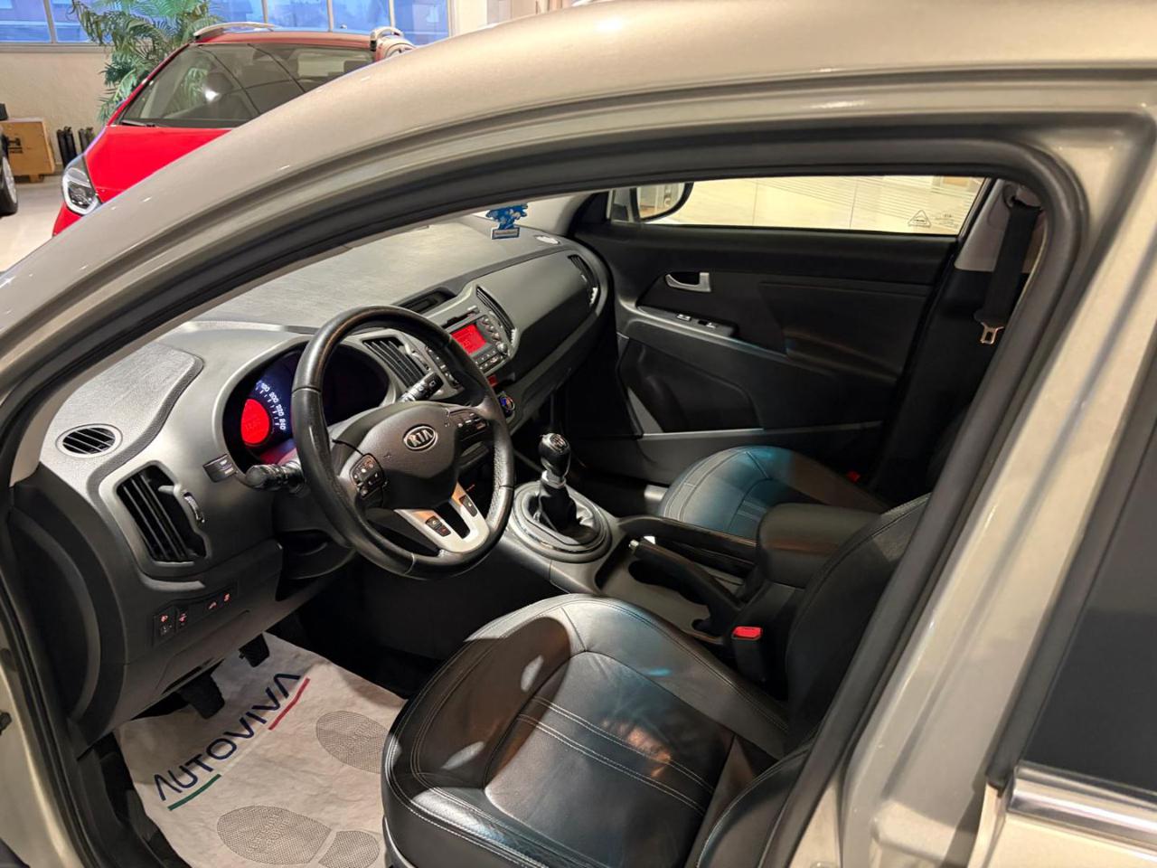 KIA Sportage 1.7 CRDI VGT 2WD Active - 8