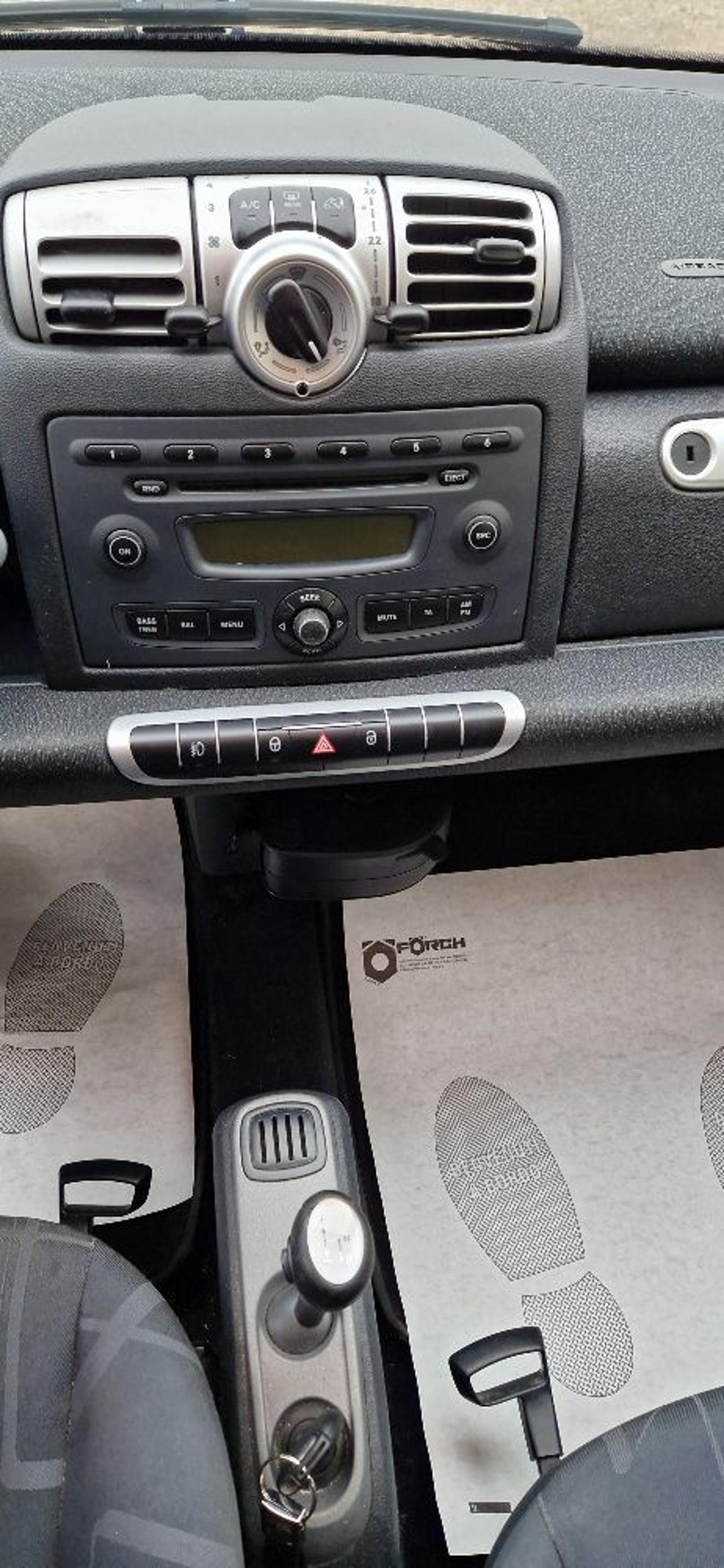 SMART ForTwo 1000 52 kW coupé passion - 7