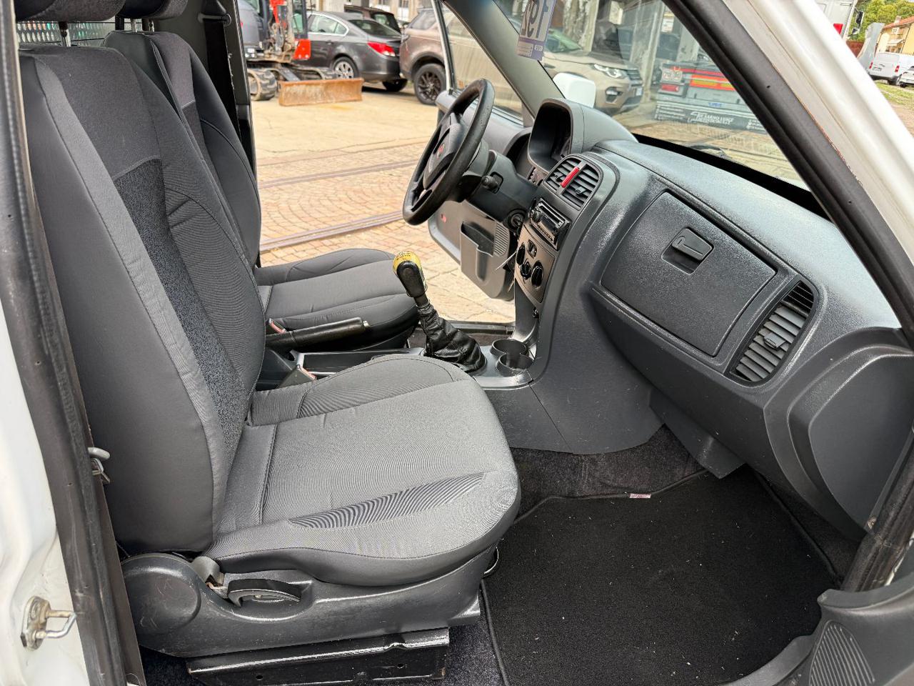 TATA Xenon 2.2 Dicor 4x2 PC Pick-up - 20