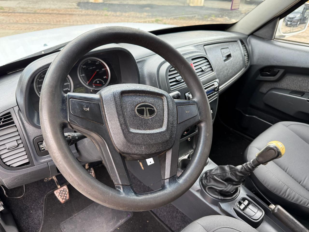 TATA Xenon 2.2 Dicor 4x2 PC Pick-up - 13