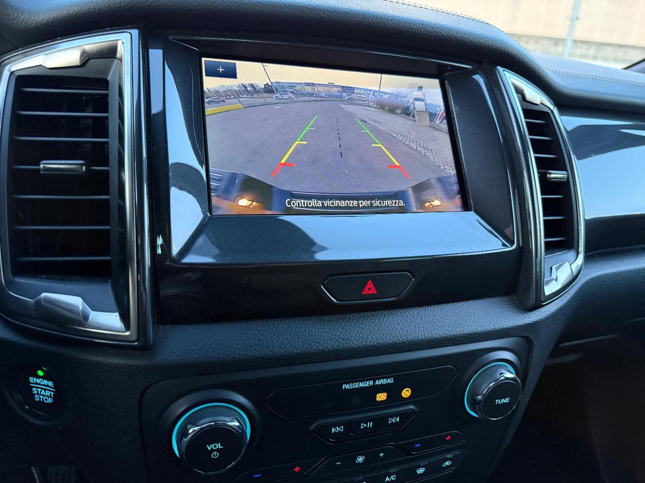 FORD Ranger 2.0 ECOBLUE aut. 213 CV DC Wildtrak 5 posti - 23