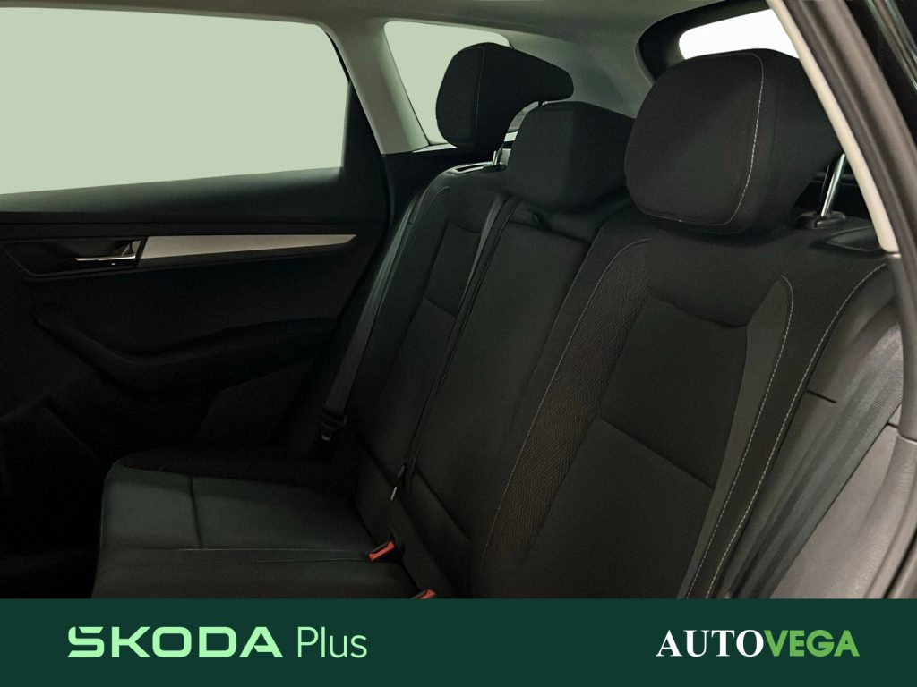 SKODA Karoq 1.5 tsi executive dsg - 10