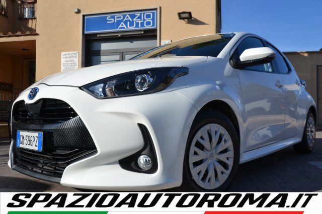 TOYOTA Yaris Bianco pastello