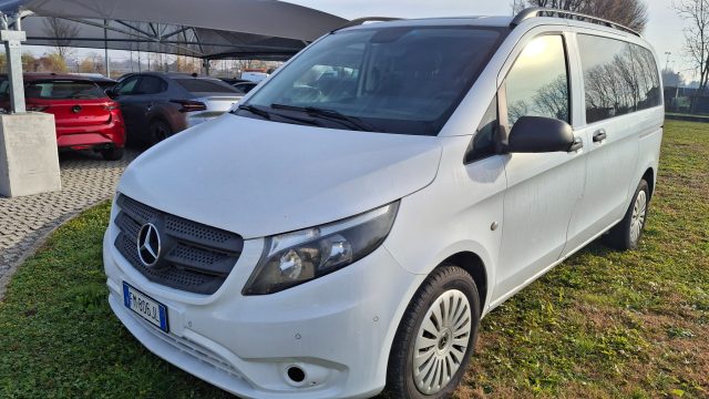 MERCEDES-BENZ Vito Bianco pastello