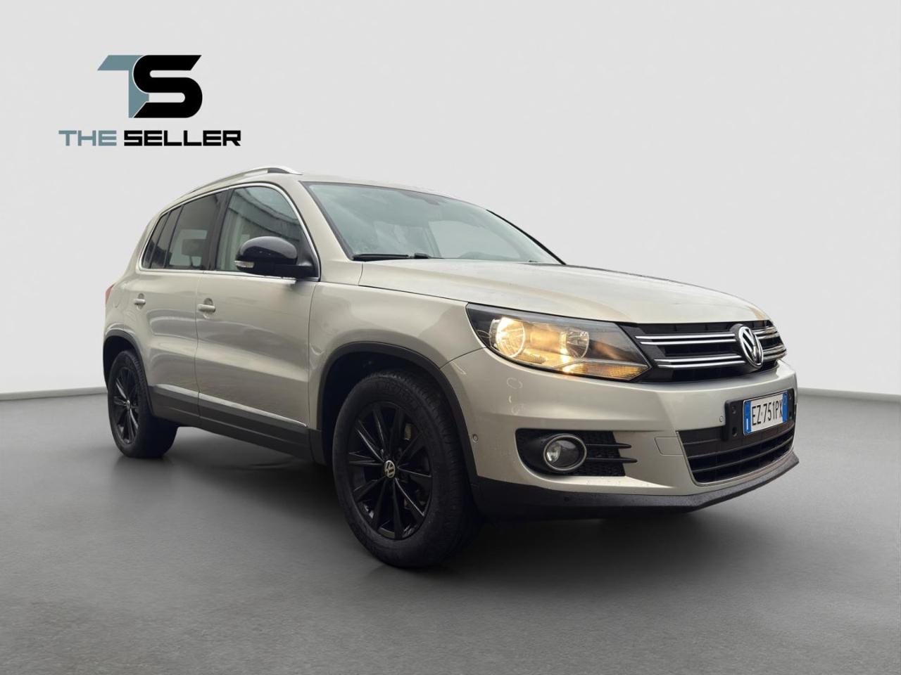 VOLKSWAGEN Tiguan 2.0 TDI 140 CV Sport & Style *TETTO APRIBILE* - 4