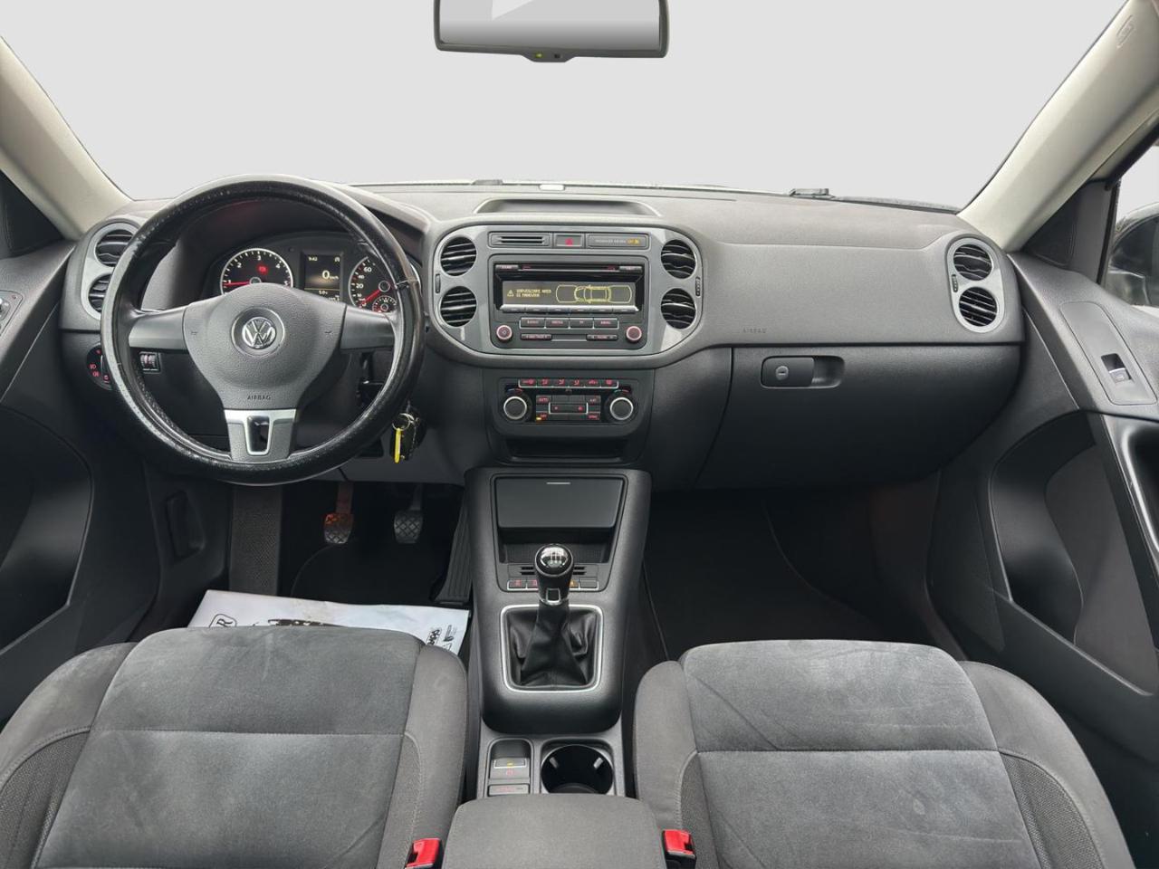 VOLKSWAGEN Tiguan 2.0 TDI 140 CV Sport & Style *TETTO APRIBILE* - 13