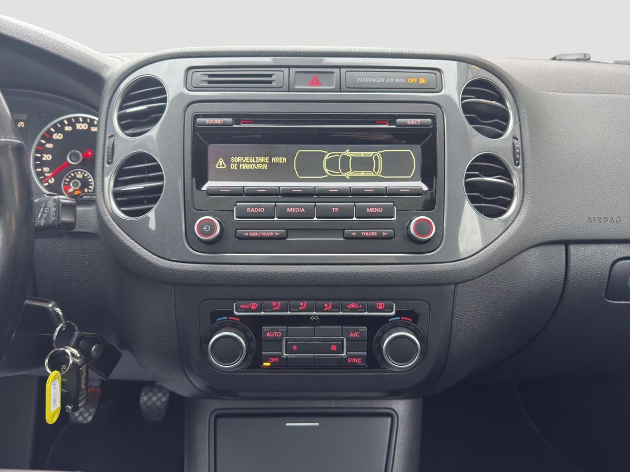 VOLKSWAGEN Tiguan 2.0 TDI 140 CV Sport & Style *TETTO APRIBILE* - 16