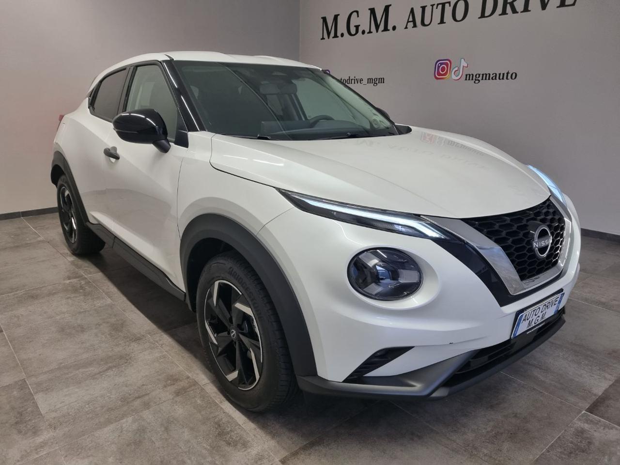 NISSAN Juke 1.0 DIG-T 114 CV Acenta Look Pack - 29
