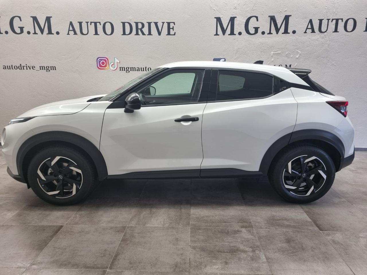 NISSAN Juke 1.0 DIG-T 114 CV Acenta Look Pack - 2