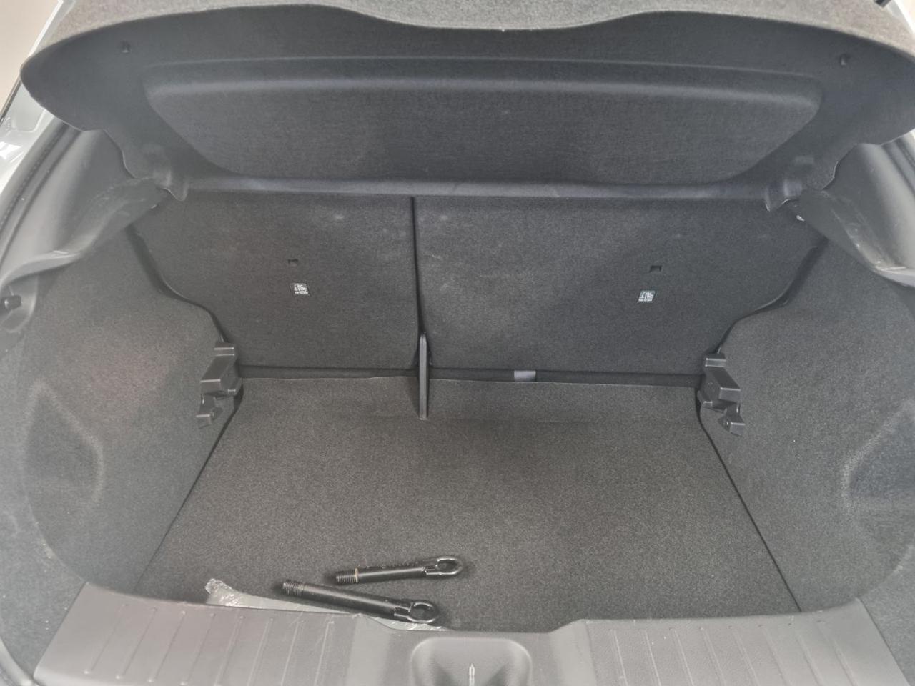 NISSAN Juke 1.0 DIG-T 114 CV Acenta Look Pack - 14