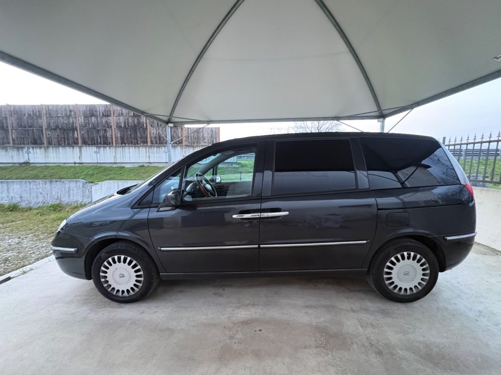 LANCIA Phedra EBNZINA/GPL FINO 09/33 AUTOMATICA 8 POSTI Emblema - 8