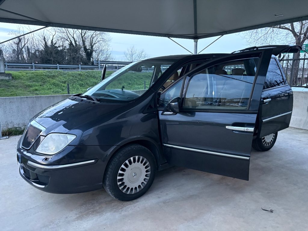 LANCIA Phedra EBNZINA/GPL FINO 09/33 AUTOMATICA 8 POSTI Emblema - 36