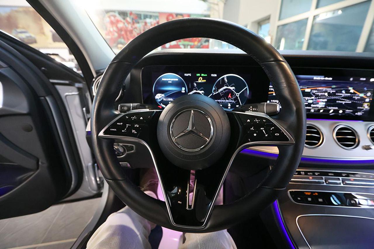 MERCEDES-BENZ E 220 d SW 4Matic Auto All-Terrain Business Sport - 21