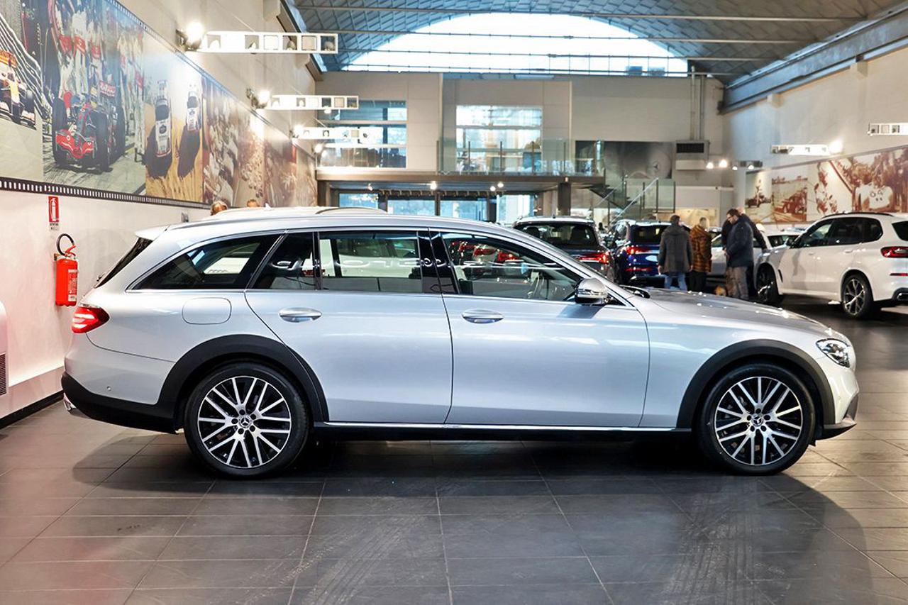 MERCEDES-BENZ E 220 d SW 4Matic Auto All-Terrain Business Sport - 2