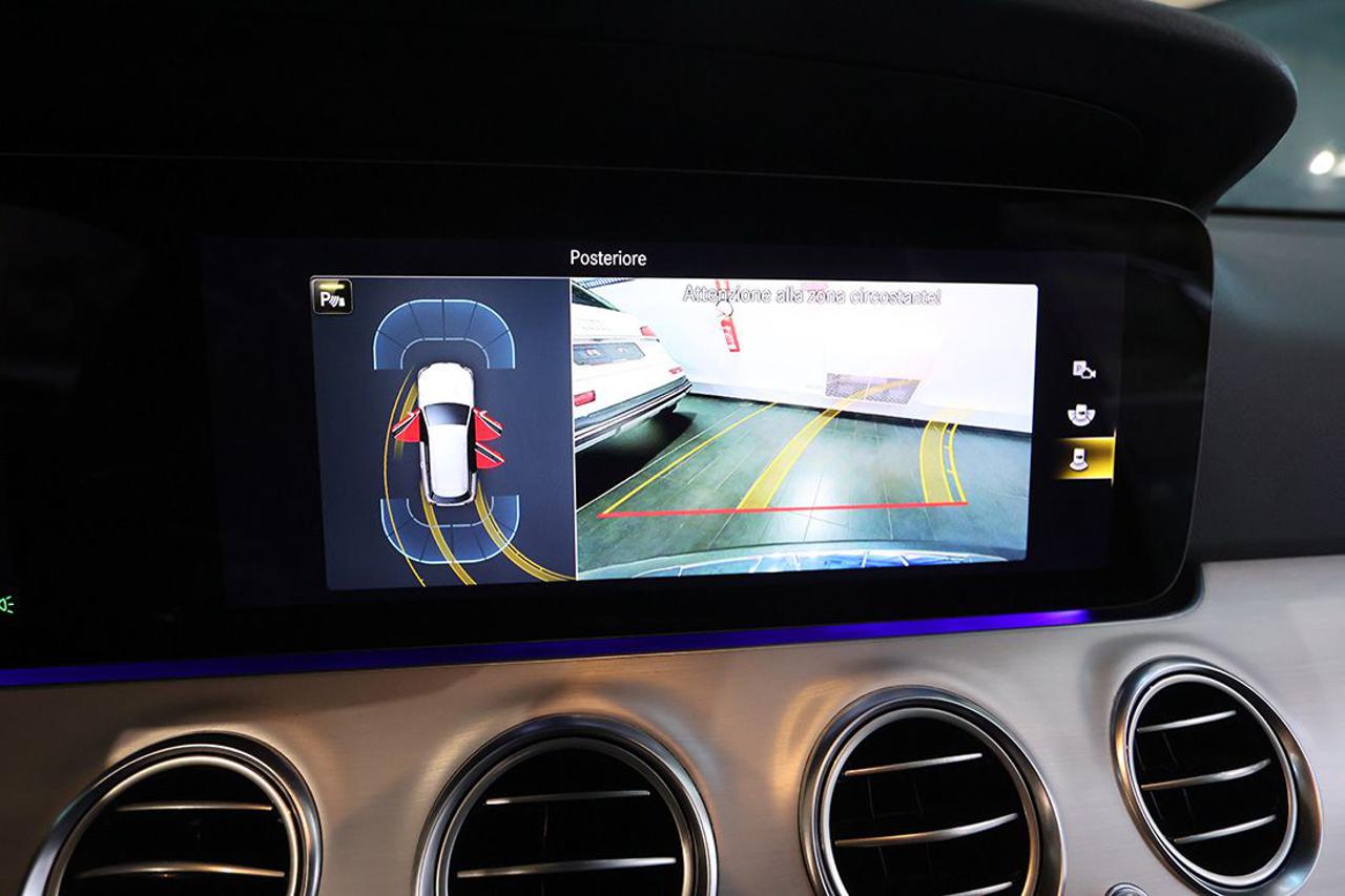 MERCEDES-BENZ E 220 d SW 4Matic Auto All-Terrain Business Sport - 24