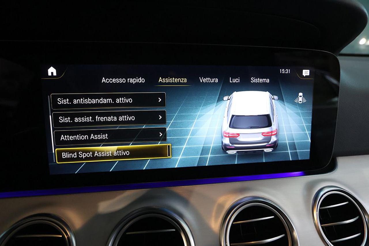 MERCEDES-BENZ E 220 d SW 4Matic Auto All-Terrain Business Sport - 28