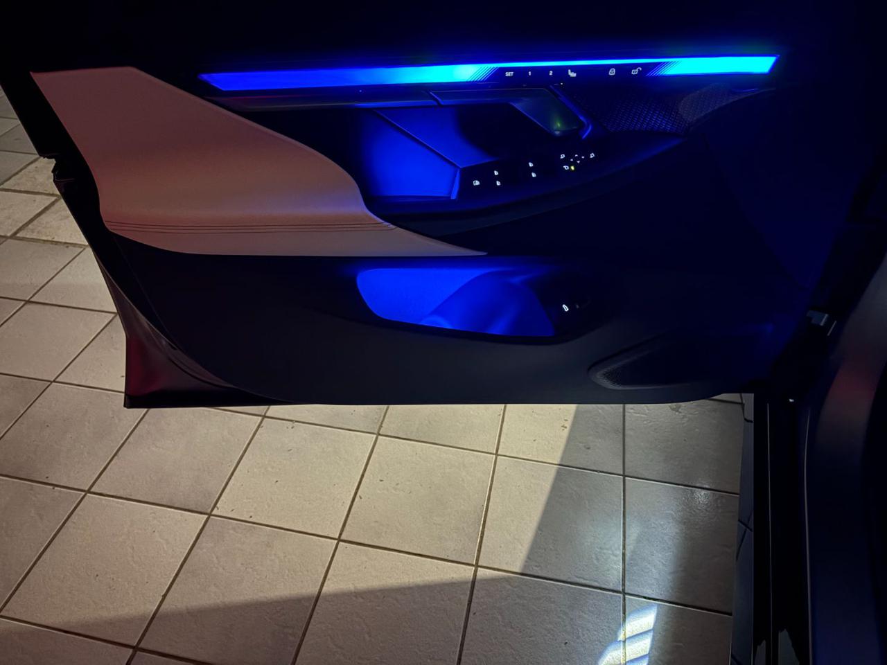 BMW i5 eDrive 40 Touring Msport Pro TETTO PANORAMICO - 18