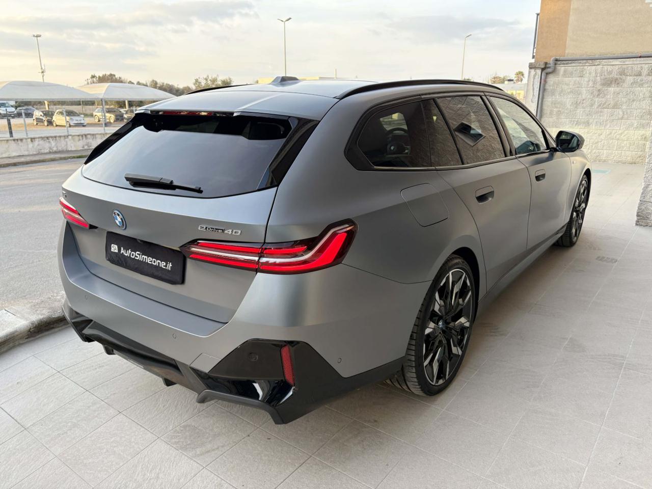 BMW i5 eDrive 40 Touring Msport Pro TETTO PANORAMICO - 5