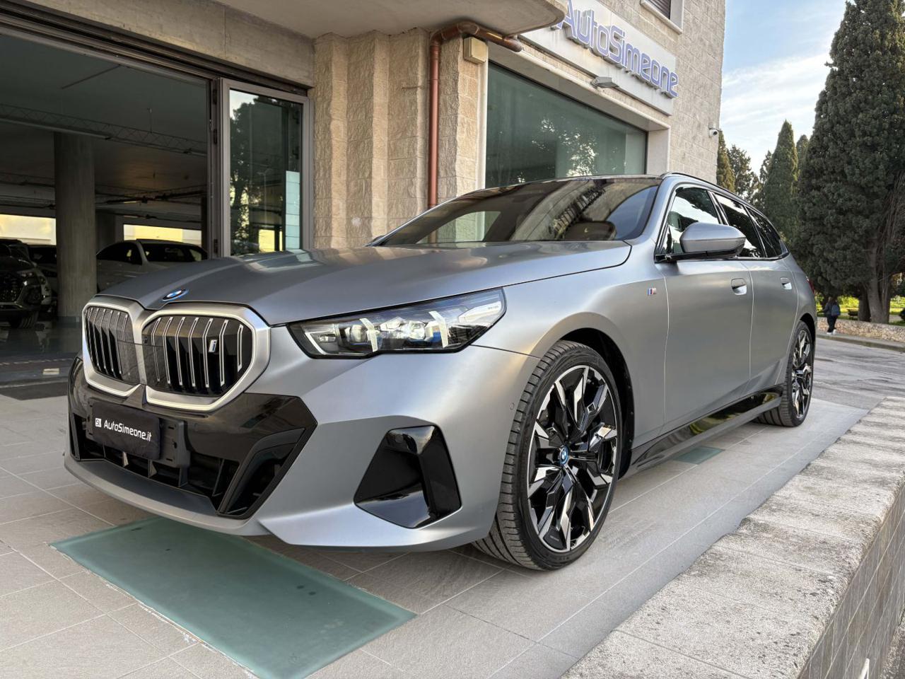 BMW i5 eDrive 40 Touring Msport Pro TETTO PANORAMICO - 1