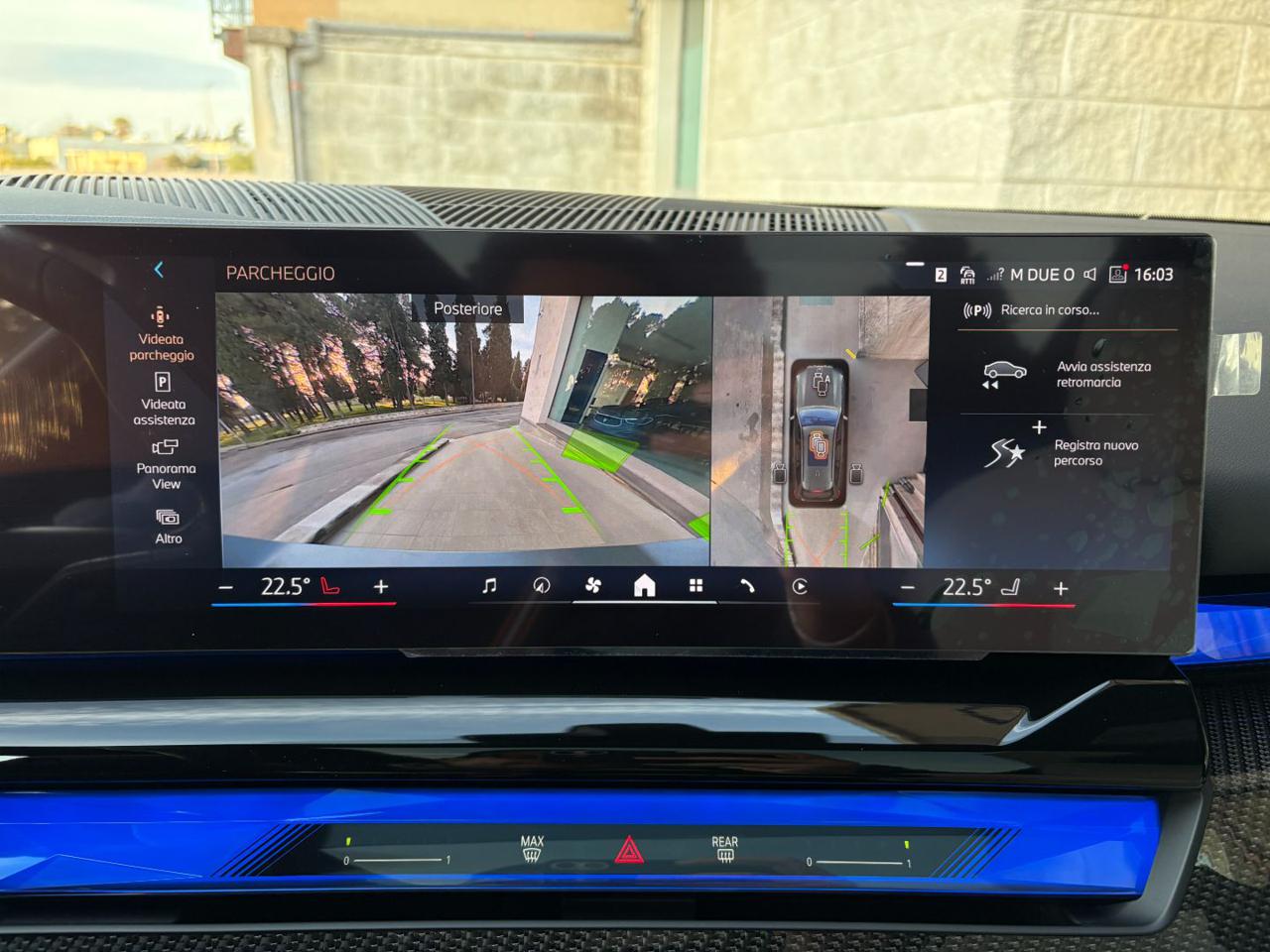 BMW i5 eDrive 40 Touring Msport Pro TETTO PANORAMICO - 23