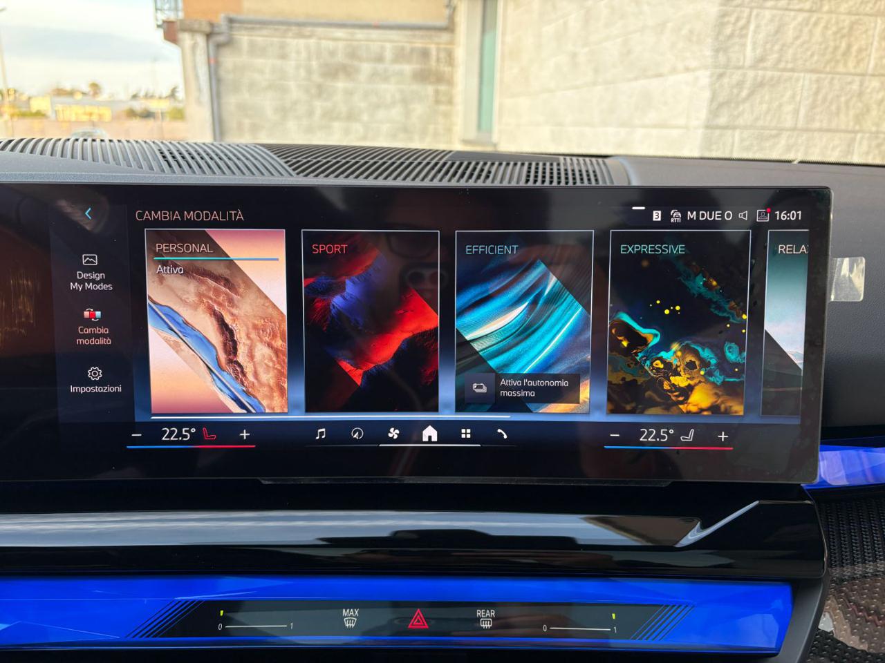 BMW i5 eDrive 40 Touring Msport Pro TETTO PANORAMICO - 64