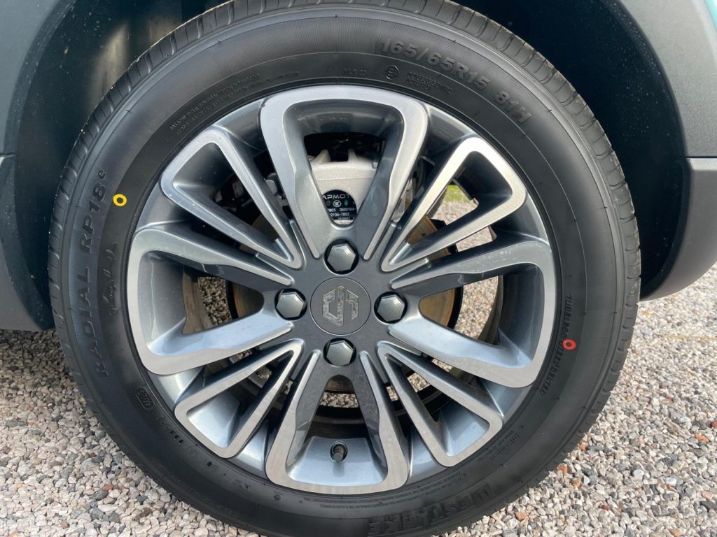 LEAPMOTOR T03 70kW - 10