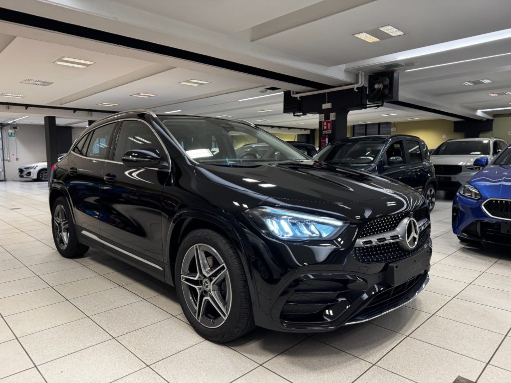 MERCEDES-BENZ GLA 180 Automatic AMG LINE KM0+ TETTO PANORAMICO - 2