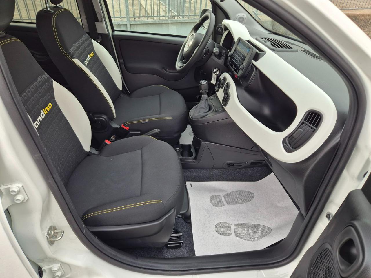 FIAT Pandina 1.0 FireFly 65 CV Hybrid Cross - 11