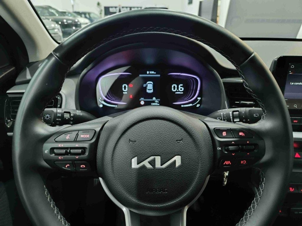 KIA Stonic 1.2 MPI Style Special Edition - 16