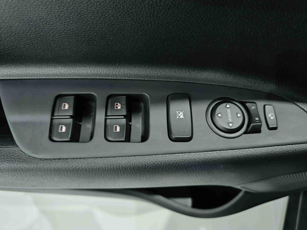 KIA Stonic 1.2 MPI Style Special Edition - 18