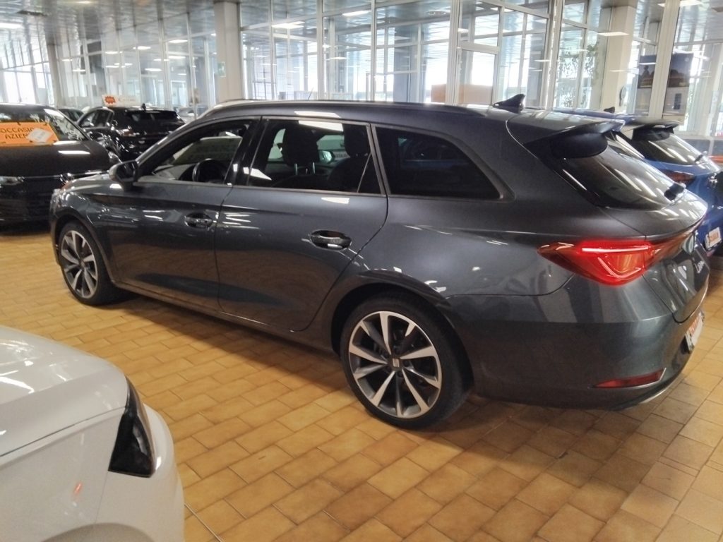 SEAT Leon Sportstourer 1.4 e-HYBRID DSG FR PLUG IN 18 - 4