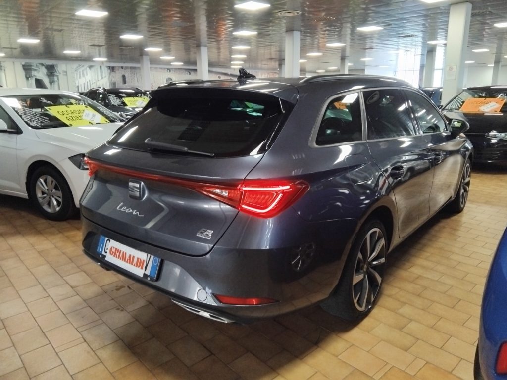 SEAT Leon Sportstourer 1.4 e-HYBRID DSG FR PLUG IN 18 - 5