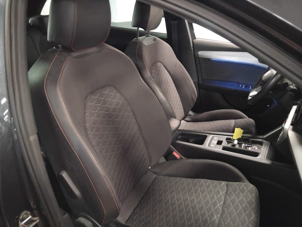 SEAT Leon Sportstourer 1.4 e-HYBRID DSG FR PLUG IN 18 - 13