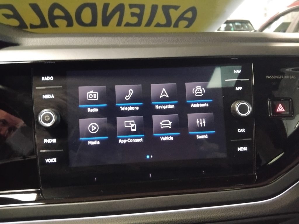 VOLKSWAGEN Taigo 1.0 TSI DSG R-Line - 18