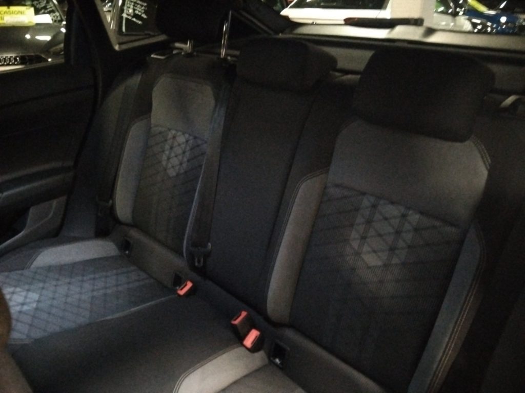VOLKSWAGEN Taigo 1.0 TSI DSG R-Line  17 TETTO - 18