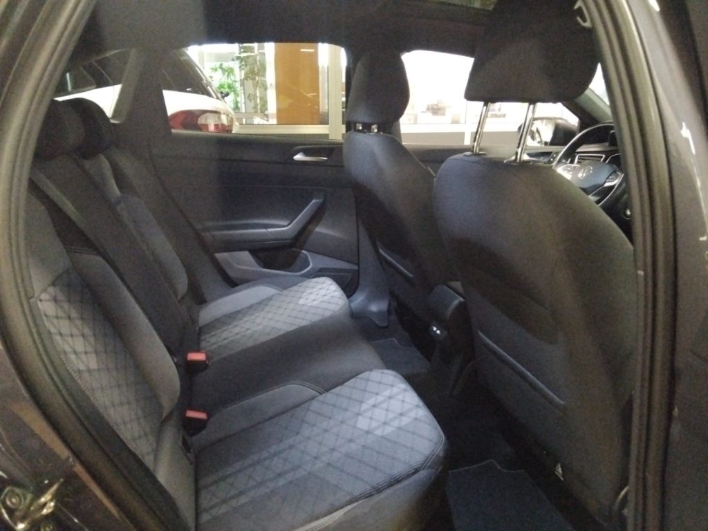 VOLKSWAGEN Taigo 1.0 TSI DSG R-Line  17 TETTO - 19