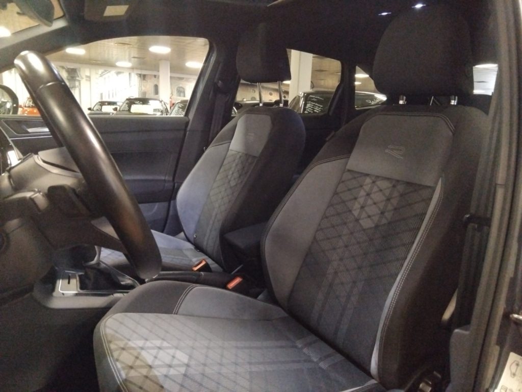 VOLKSWAGEN Taigo 1.0 TSI DSG R-Line  17 TETTO - 24