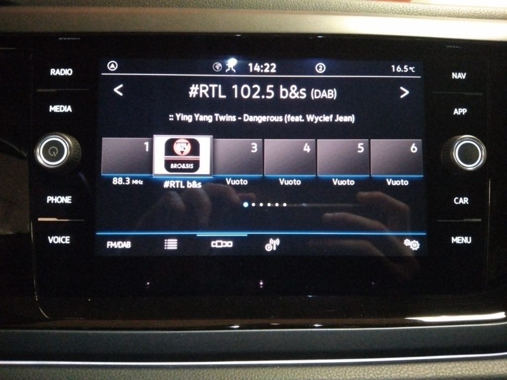 VOLKSWAGEN Taigo 1.0 TSI DSG R-Line  17 TETTO - 31