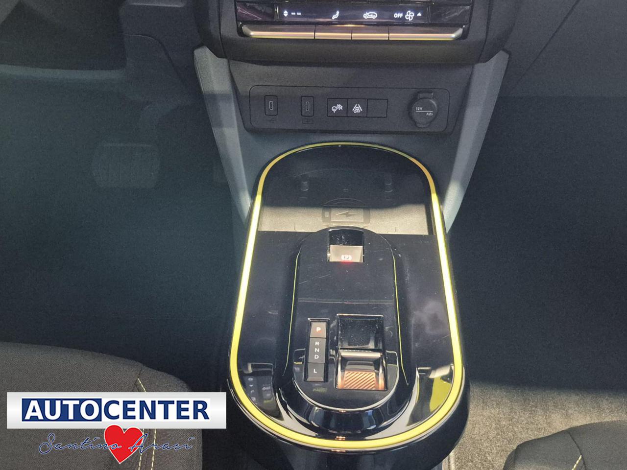 FIAT Grande Panda 1.2 Hybrid 110 CV S&S Icon - 12