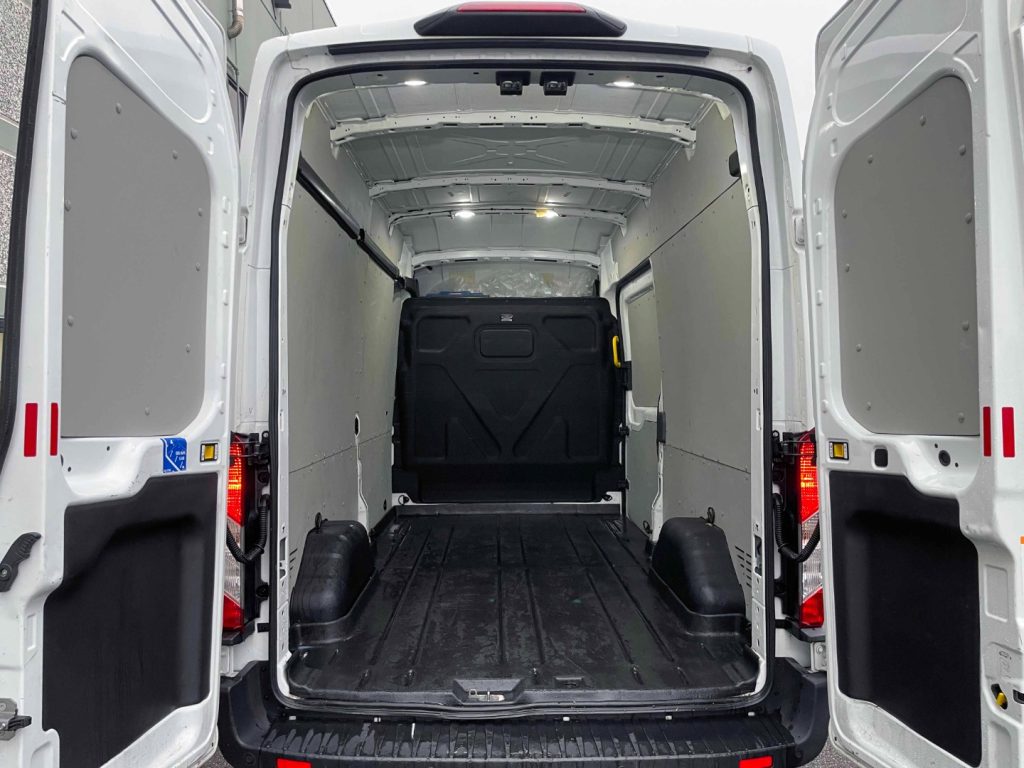 FORD Transit 350 2.0TDCI ECOBLUE 130CV FURGONE - IVA DEDUCIBILE - 27