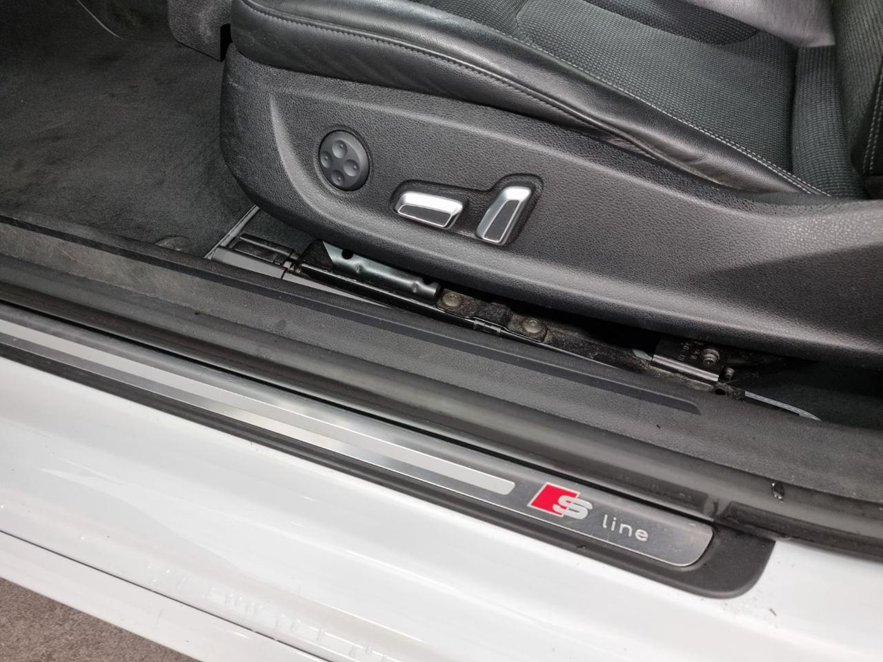 AUDI A5 Cabrio 2.0 TDI clean diesel multitronic S-LINE - 10