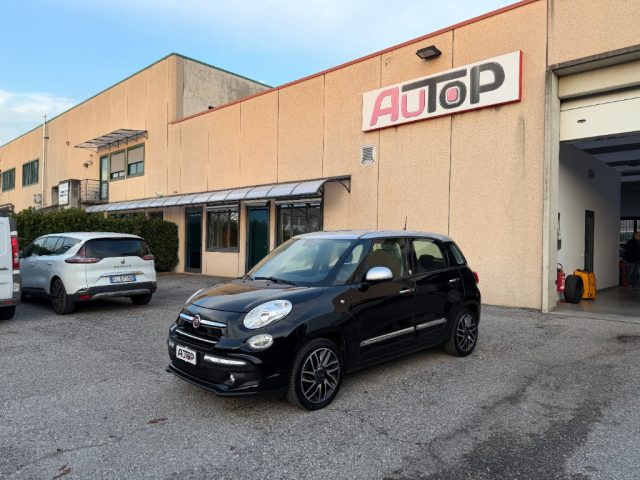 FIAT 500L Nero pastello