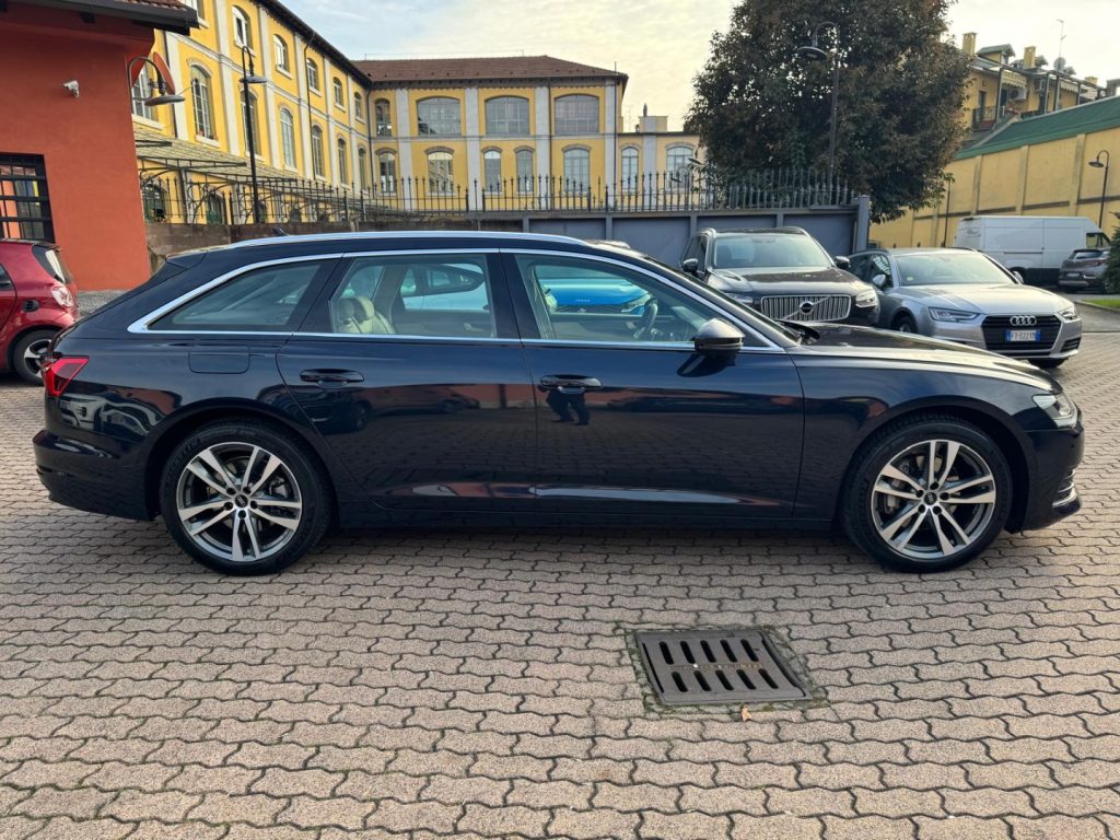 AUDI A6 Avant 45 2.0 TFSI quattro ultra S tronic Business - 6