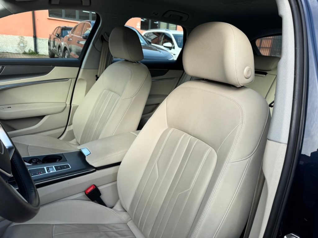 AUDI A6 Avant 45 2.0 TFSI quattro ultra S tronic Business - 17